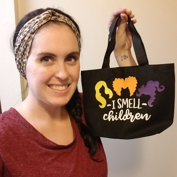 Disney Hocus Pocus small tote NEW - Picture 5 of 6